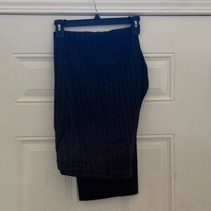Ladies Old Navy size 18 Black Pinstripe Dress Pants